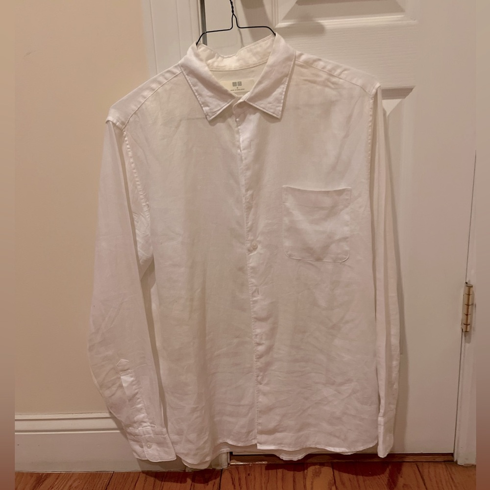 White linen shirt from Uniqlo size medium regular